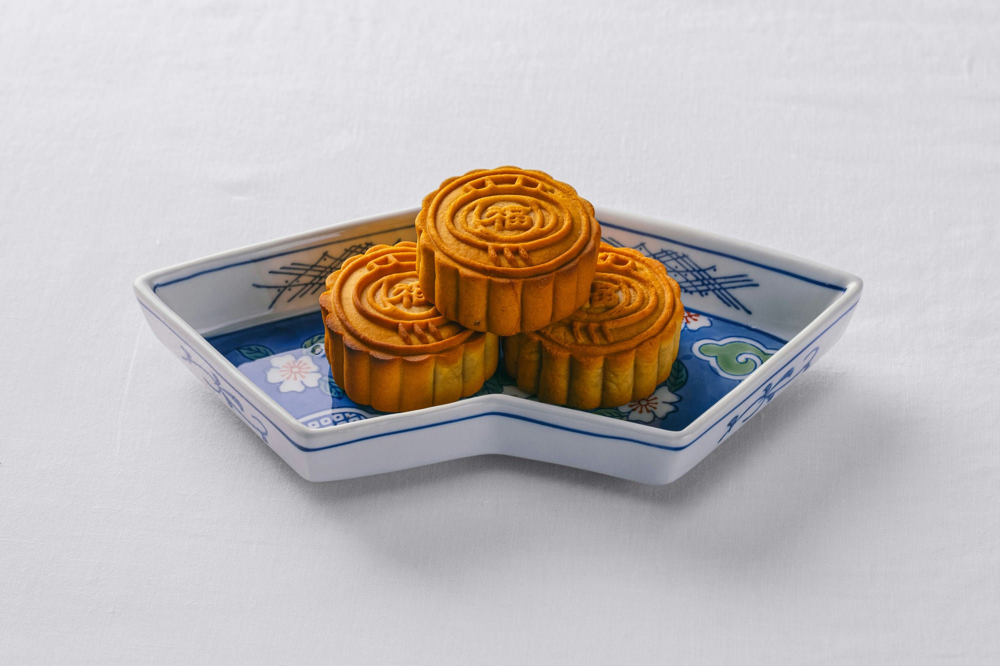 Assorted Mooncake (16 pcs)
